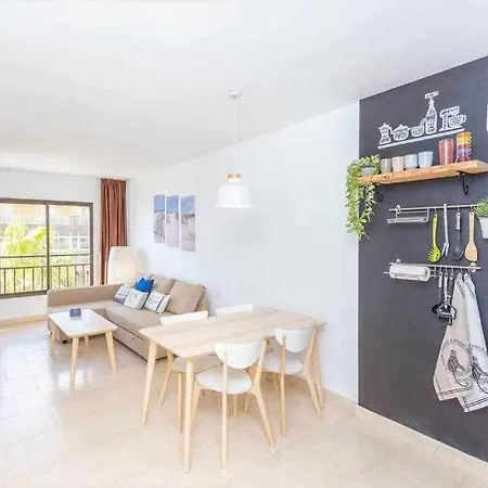 Precioso Apartamento Frente Al Mar Con Piscina شقة فوينخيرولا